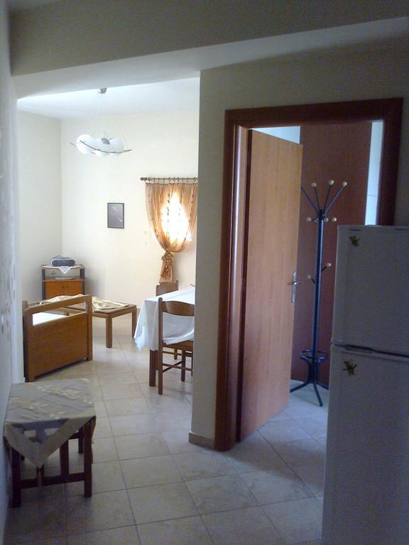 Argoliki Thalassa Míloi Quarto foto