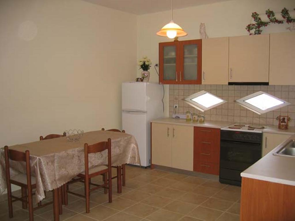Argoliki Thalassa Míloi Quarto foto